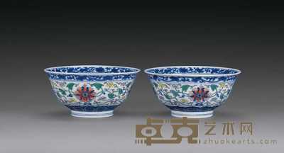 清嘉庆 斗彩缠枝莲纹碗（一对） 15×7.3cm